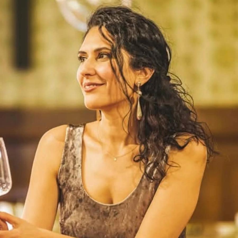 Elfi_Portrait_Tango_2026